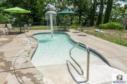 Forest Heights Lodge**