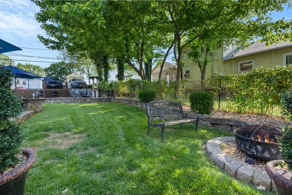 Horseshoe Room (BHK-2)