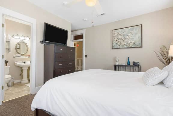 Serendipity Room (BHQ-5)