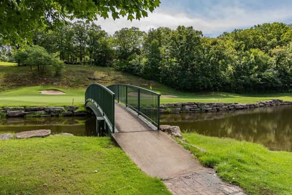 Stonebridge 9-5**