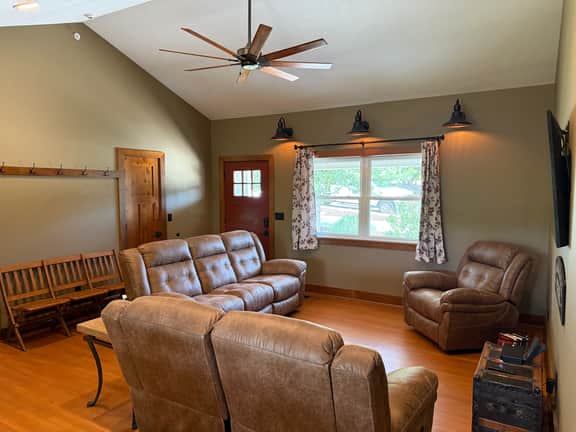 Cottonwood Cottage Near the Landing